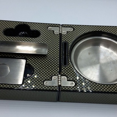 Cigar accessory set box like new with carbon fiber finish