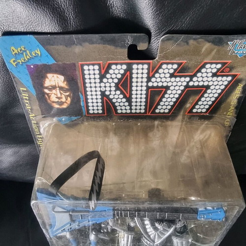KISS Ace Frehley figure like new, official Mc Farlane Toys 1997