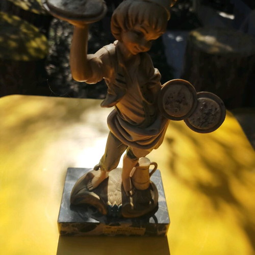 Pizza Girl figure like new, 20 cm
