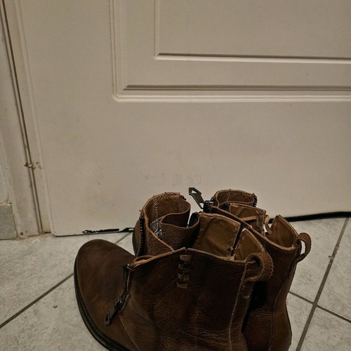 Guess leather ankle boots used, brown, size 44