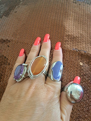 Fo bijoux rings used, set of 4, with slight color wear