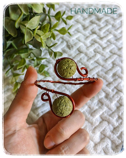 Βραχιόλι χειροποίητο με πέτρες • handmade piece