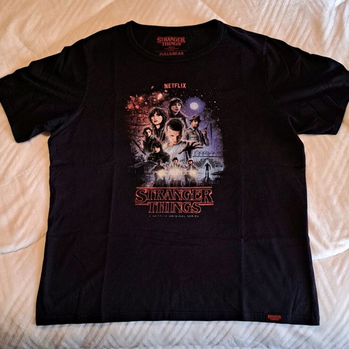 Stranger Things T-shirt used, size Large, black Pull & Bear