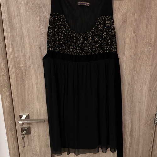 Rinascimento black evening dress like new with velvet belt