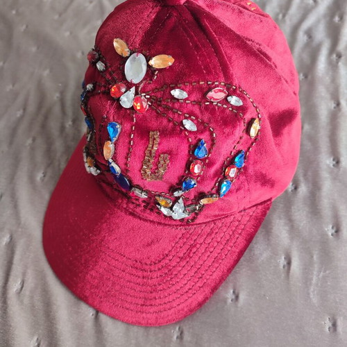 Bon-Bon velvet hat like new with stones and strass red