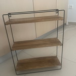 Hanging spice rack with hooks
