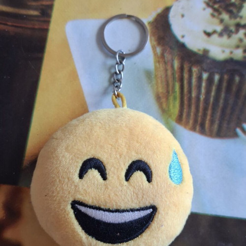Emoji keychain like new
