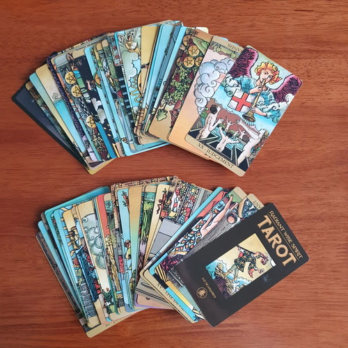 Radiant Wise Spirit Tarot deck like new by Lo Scarabeo