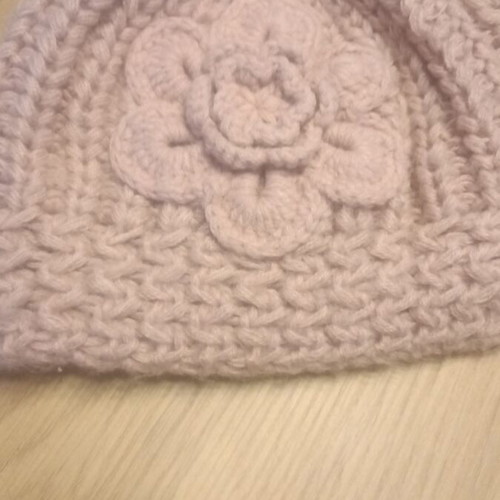 Winter hats and knit caps like new, multicolored