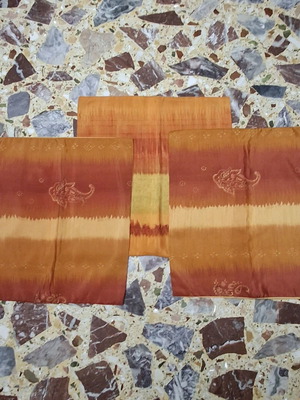 Decorative pillowcases with orange motifs, set of 3