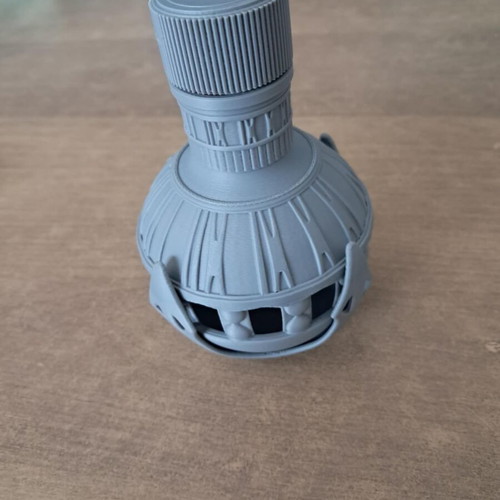 3D printed health pot with blood red D&D dice set