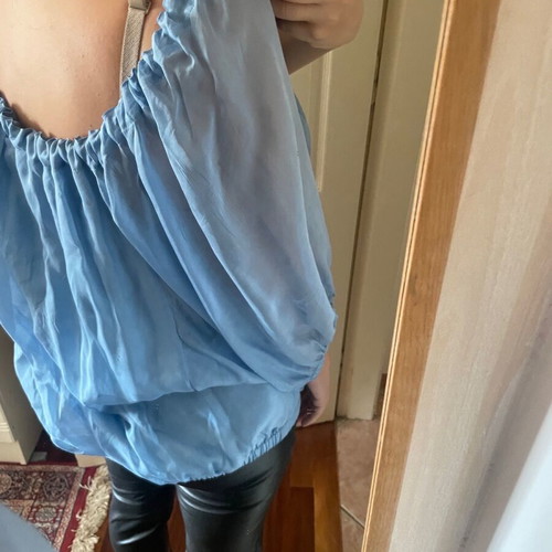 Blue blouse like new, size M, office wear