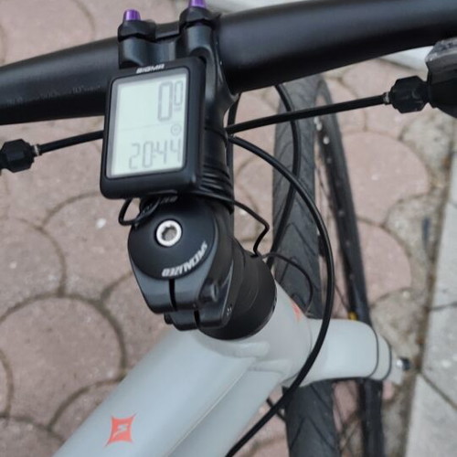 Specialized Vita road bike like new, disc brakes, 27 inch wheels