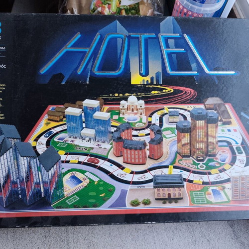 Hotel board game 80s used by MB Games