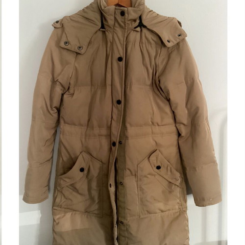 Bershka beige jacket like new without fur on hood