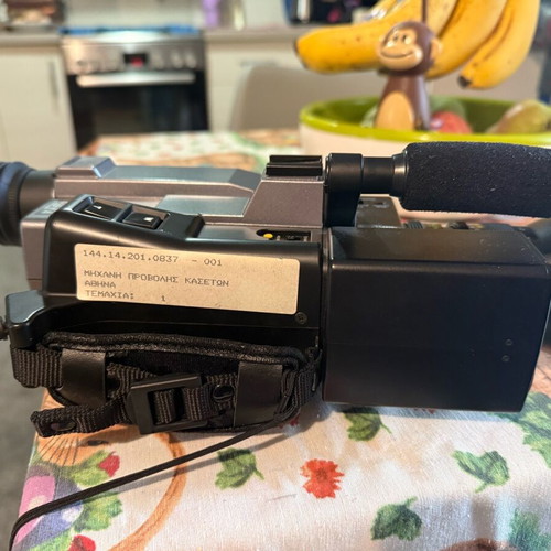 Hitachi Saticon VK-C840 videocamera like new