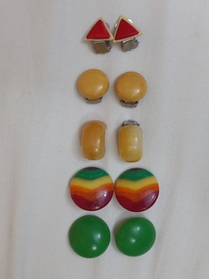 Vintage clip-on earrings like new, set of 5 pairs
