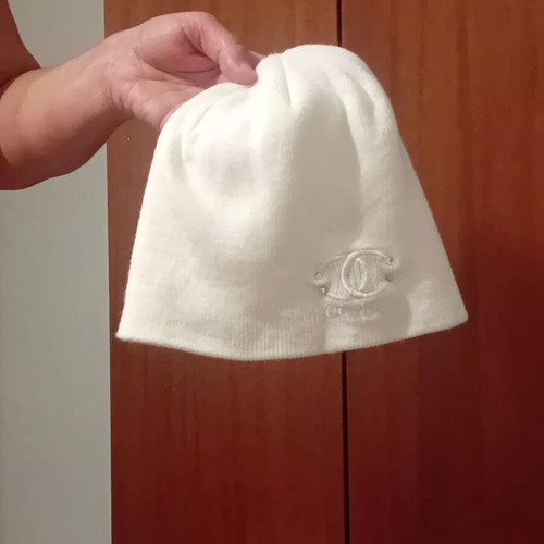 Children's hat white, like new