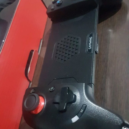Gaming Controller used with Bluetooth and multiple features