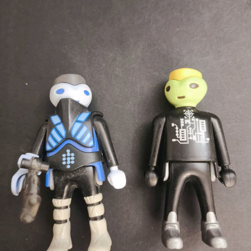 Playmobil aliens like new
