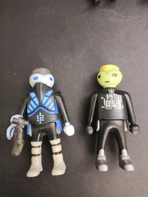 Playmobil aliens like new
