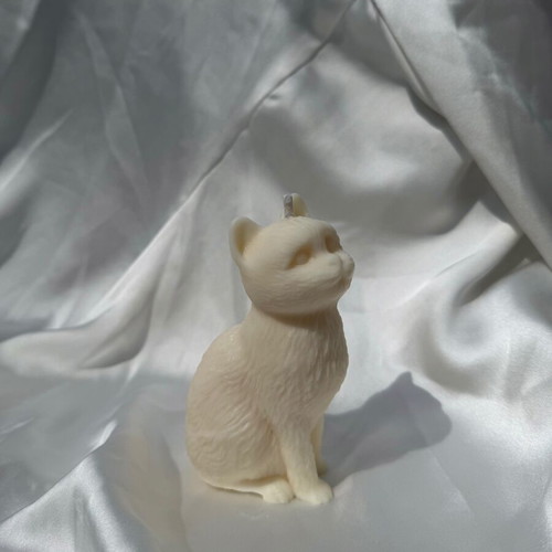 Vegetable candle cat new made of rapeseed wax