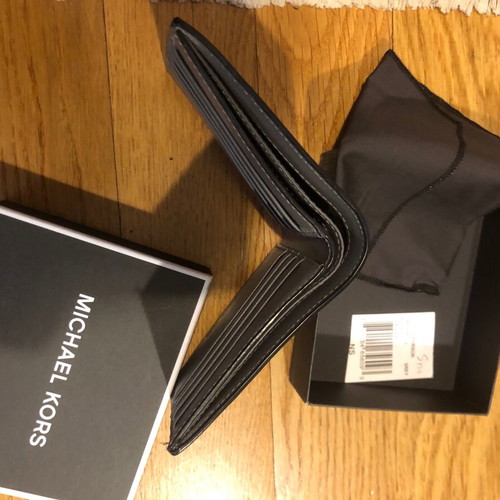 Michael Kors men's leather wallet gray new