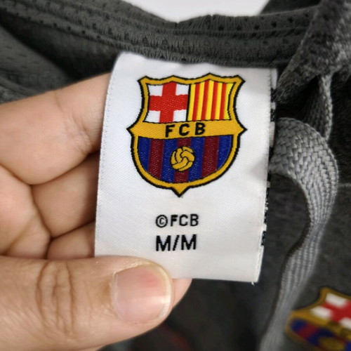 FC Barcelona hoodie like new, size M, official merchandise