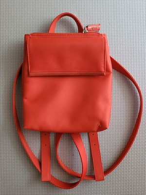 Esprit backpack coral like new with 4 pockets