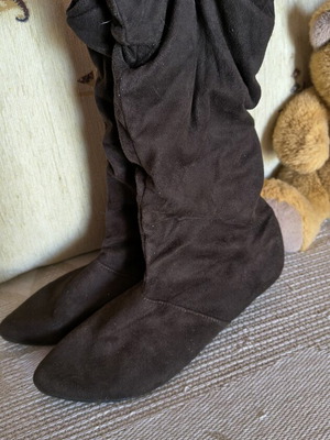 Fitted boots used, size 37, brown