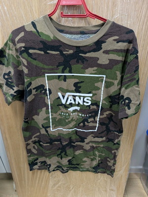 Vans Camouflage T-shirt size L like new