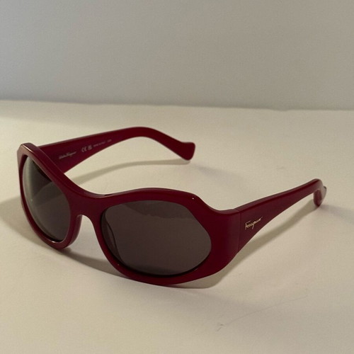 Salvatore Ferragamo sunglasses new in burgundy color