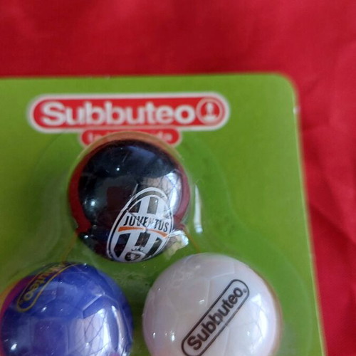 Subbuteo Juventus balls new, pack of 3