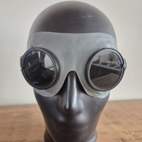 Original WWII German Ultrasin 75% Goggles Set 1942 Merz-Werke Wehrmacht