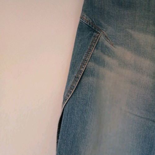 Zara denim pencil skirt like new with side slits, blue