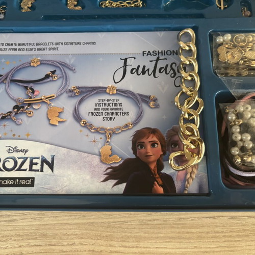 Make It Real Disney Frozen II Crystal Dreams jewelry bracelet set