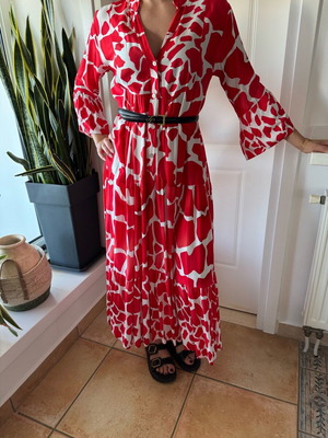 No name printed dress like new, white and red