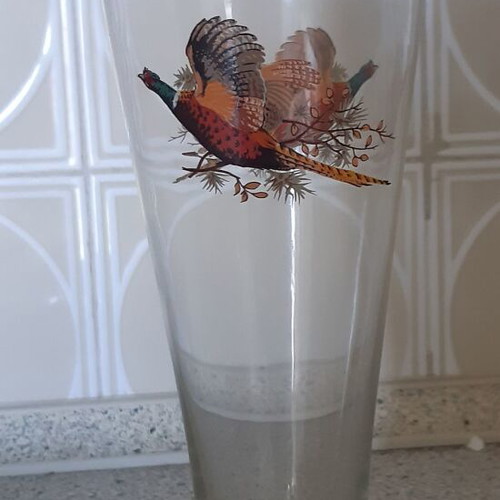 Vintage beer glasses with partridge design and gold rim set of 6 like new