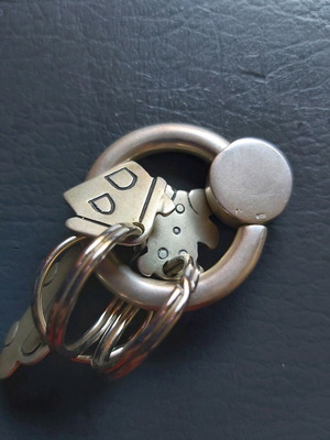 Keychain like new, silver
