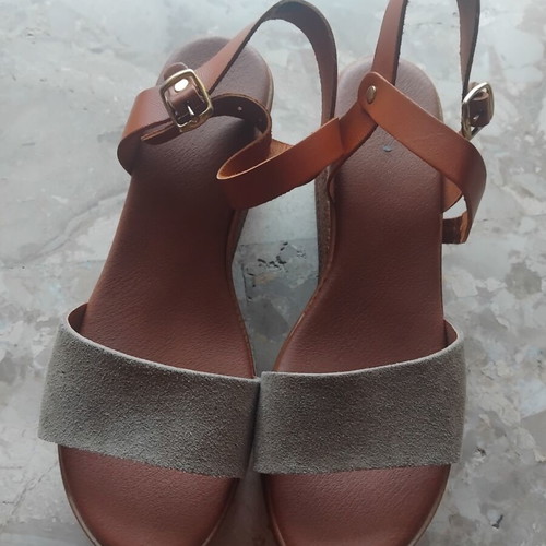 Platform sandals used, size 39