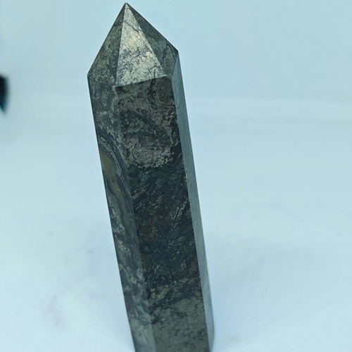 Healer’s Gold column made of natural Magnetite and Pyrite like new