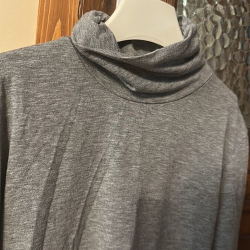 Motivi gray long sleeve polo shirt size S like new