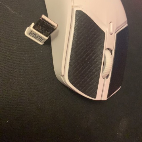 HyperX wireless mouse like new with led and dpi button