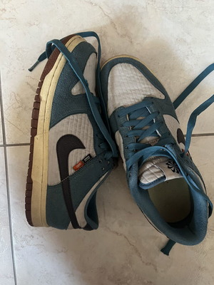 Nike Dunk Low sneakers used, blue and turquoise, size 38