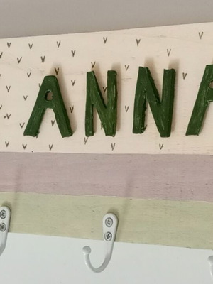 Children's wall hanger with koala theme in natural wood