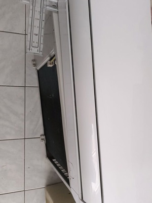 General Inverter Air Conditioner 12,000 BTU like new