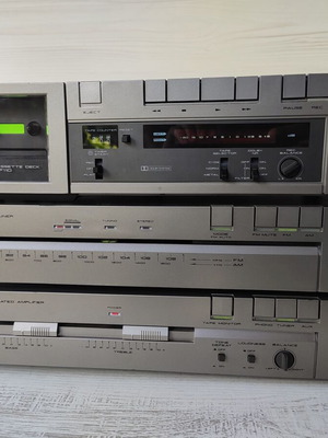 Akai 110 Audio Stack used, amplifier AM-U110, tape deck CS-F110, tuner AT-K110