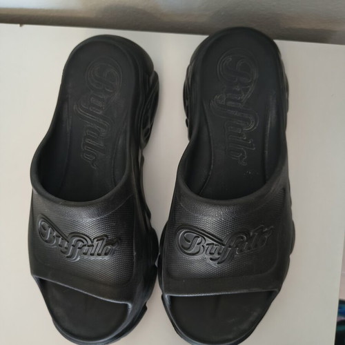 Buffalo pool slippers like new, size 38-39, black
