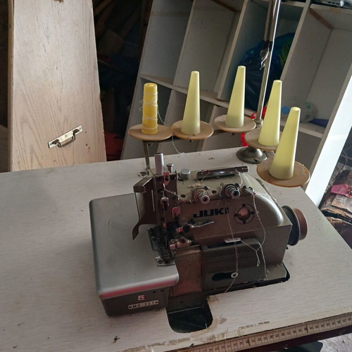 Juki tailor sewing machines like new, pack of 5