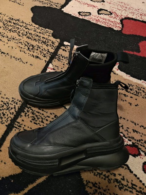 Converse leather boots like new, black, size 37